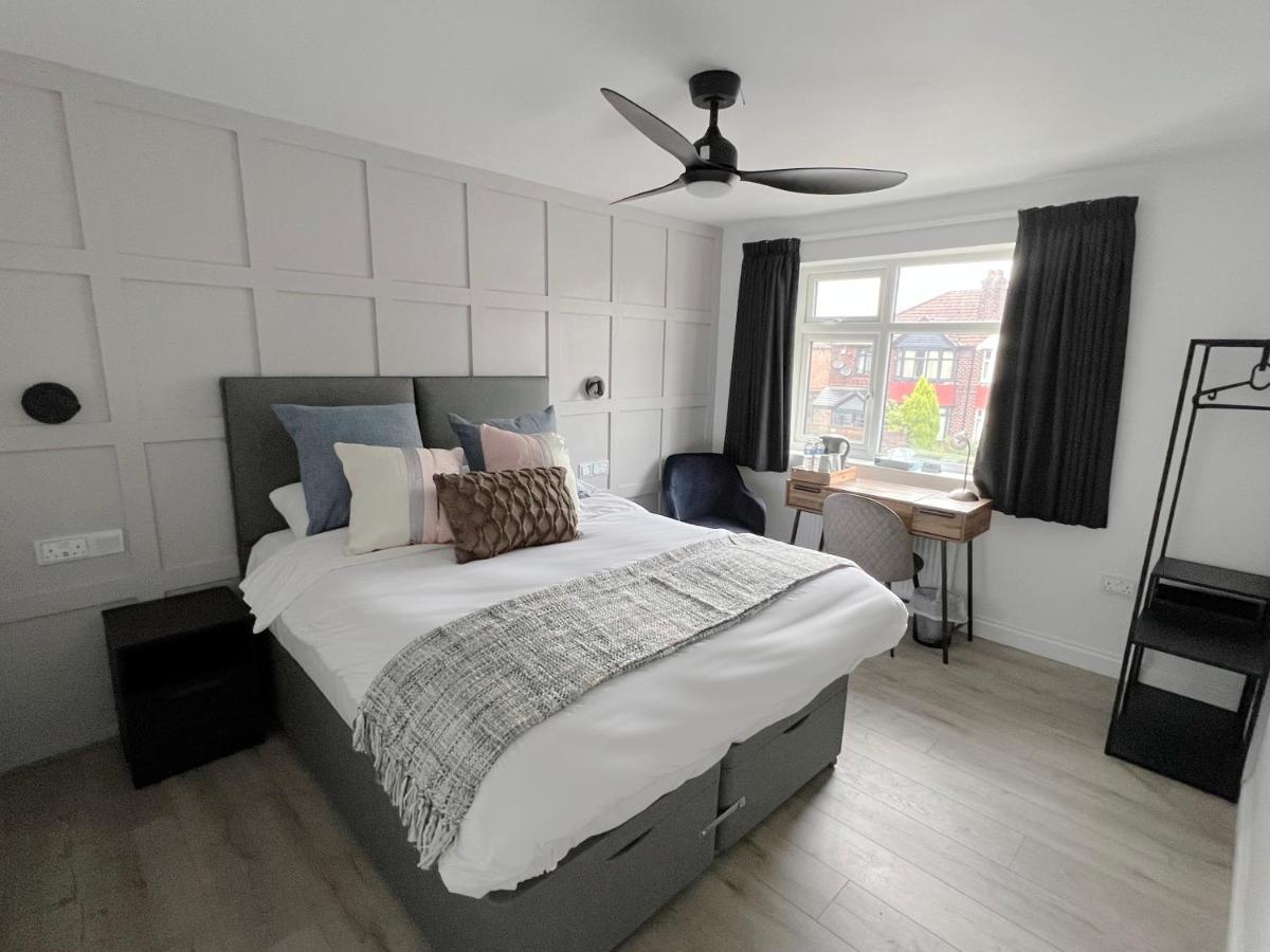 United Home B&B 索尔福德 外观 照片