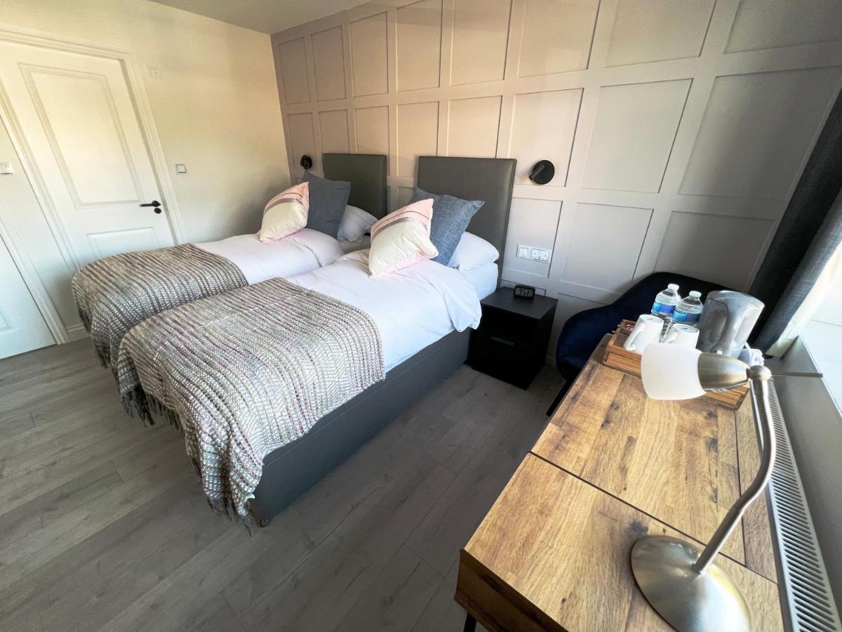 United Home B&B 索尔福德 外观 照片