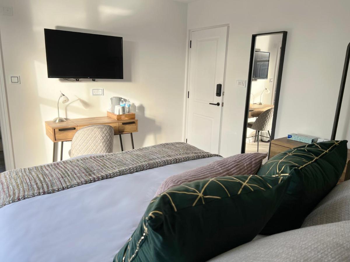 United Home B&B 索尔福德 外观 照片
